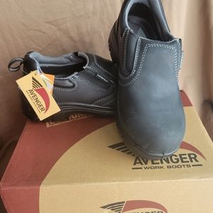 Work shoes